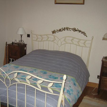 Domaine Du Besset Hotel Aubusson-d'Auvergne Bagian luar foto