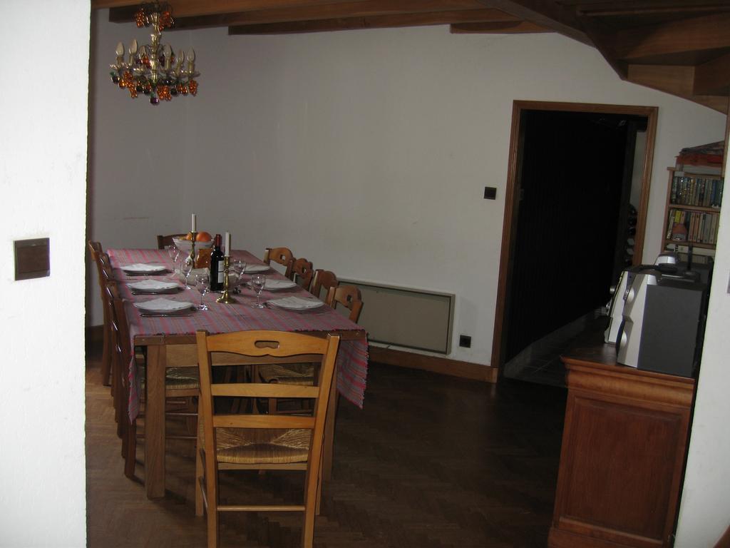 Domaine Du Besset Hotel Aubusson-d'Auvergne Bagian luar foto